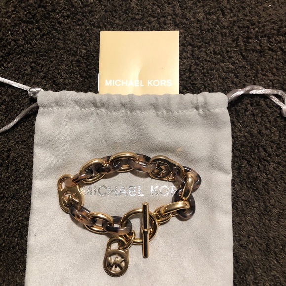 Michael Kors link bracelet. - Picture 6 of 8
